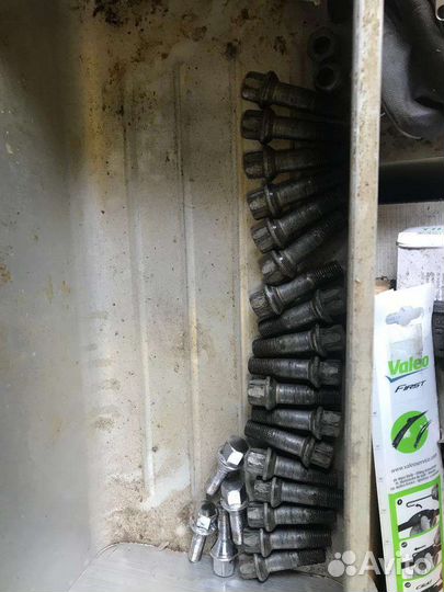 Гайки и болты колёсные(форд, Мёрс, киа, тойота)