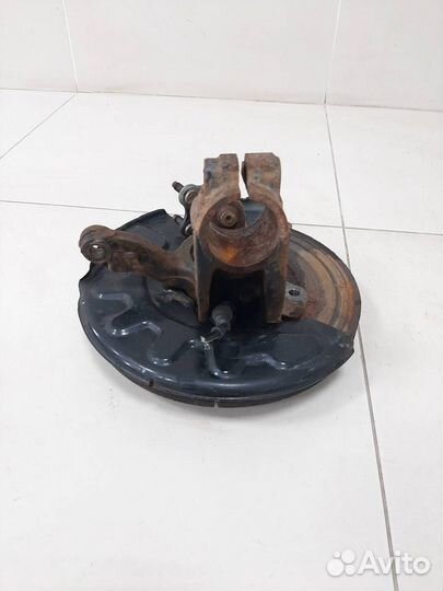 Кулак поворотный передний правый Volkswagen Polo M