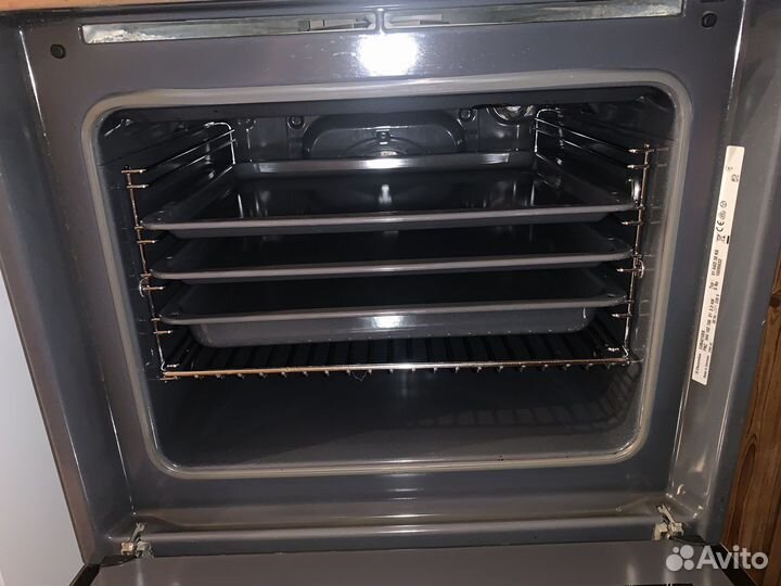 Духовой шкаф