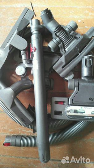 Замена щётки Dyson