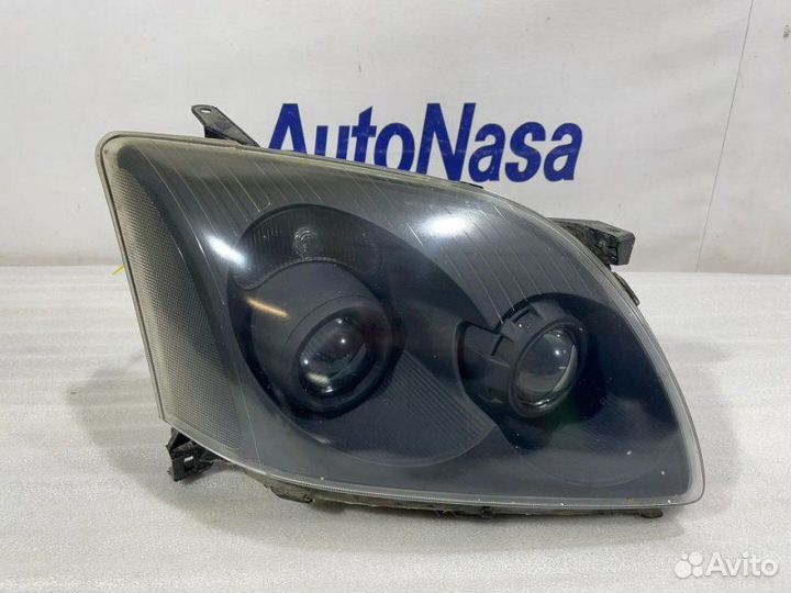 Фара правая Toyota Avensis 2 2003-2008