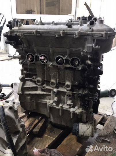Двигатель 2 ZR-FAE 1.8 Toyota Avensis T 270