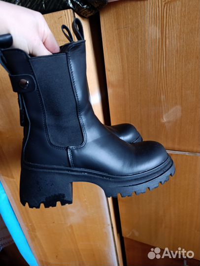 Полуботинки женские 38 размер