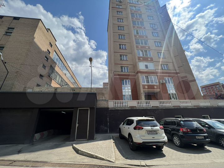 Машиноместо, 15 м²