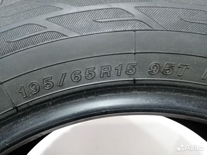 Yokohama Ice Guard Stud IG55 195/65 R15