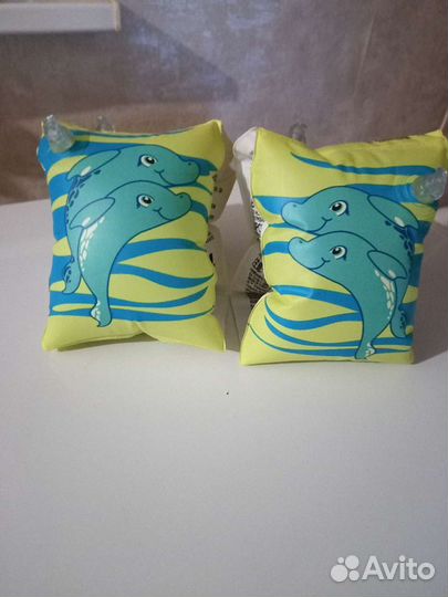 Нарукавники для плавания