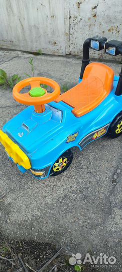 Машинка-каталка