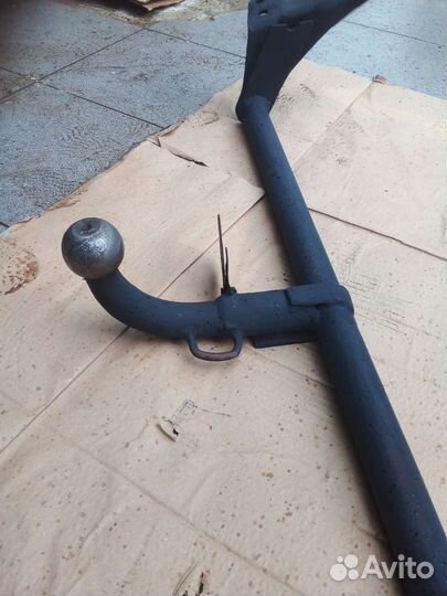 Фаркоп на toyota corolla