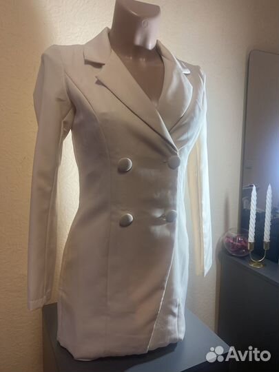 Продам платье пиджак комбинезон женский 38/40