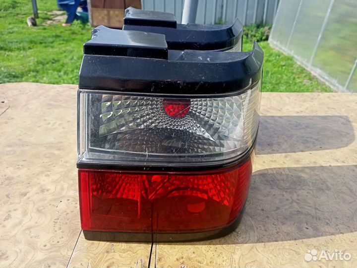Задние фары правые