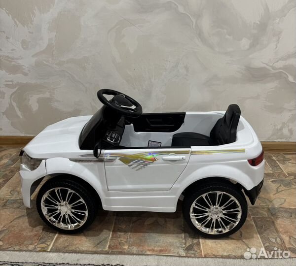 Детский электромобиль