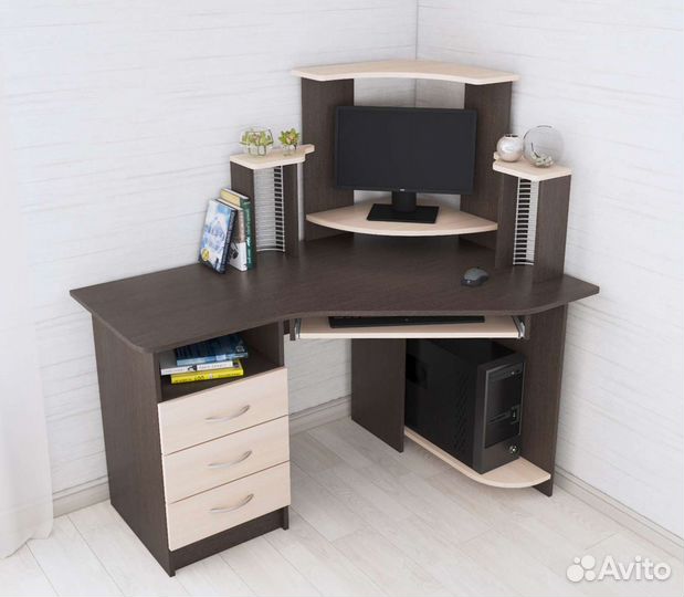 Компьютерные угловые столы