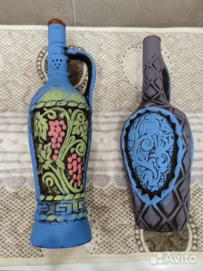 Глиняный кувшин для вина