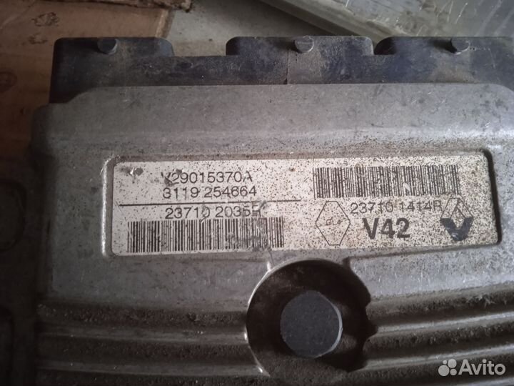 Блок управлением двигателя рено Логан 1,4, 1,6