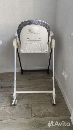 Стульчик для кормления happy baby berny