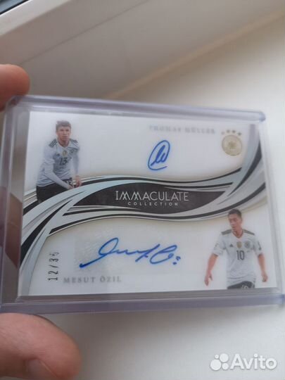 Автограф Томаса Мюллера и Озила сборная Германии