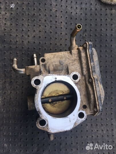 Дроссельная заслонка 12 AZ-FE 2.0 2.4 22030-28060