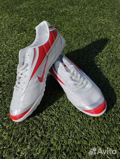 Футбольные бутсы сороконожки Nike Люкс Качество