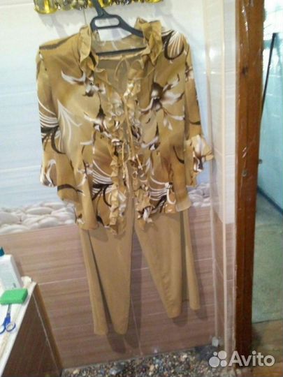 Брючный костюм женский 48 50
