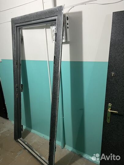 Дверь входная металлическая