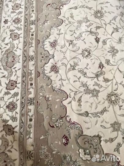 Ковер шерстяной