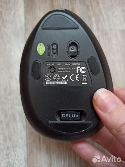 Беспроводная вертикальная мышь delux M618DB