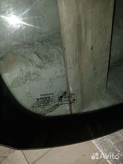 Лобовое стекло X60