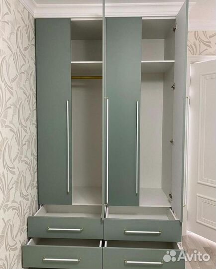 Дизайнерский шкаф