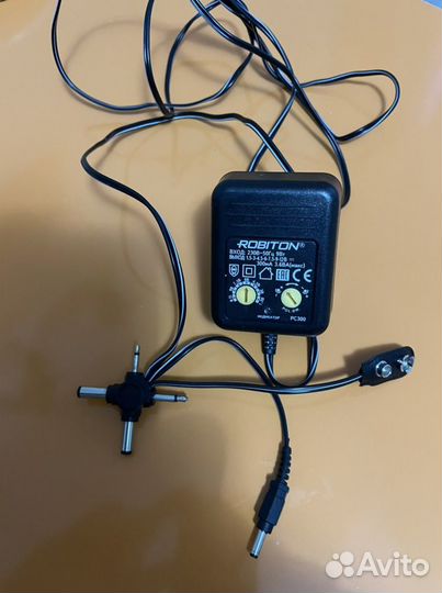 Универсальная зарядка для телефона батареек