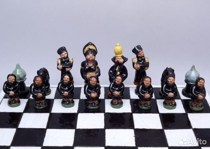 Декоративные шахматы в русском стиле с доской в ор