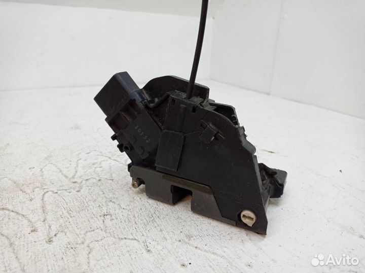 Замок двери задней правой