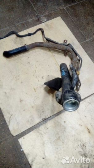 Горловина топливного бака Toyota Авенсис 3