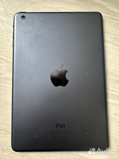 Планшет Apple iPad mini 32GB
