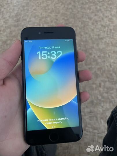 iPhone 8, 64 ГБ