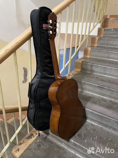 Гитара Yamana c40