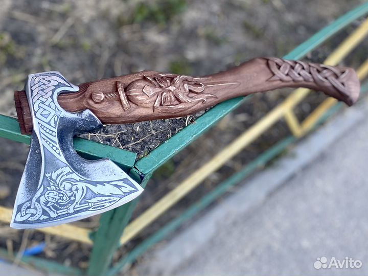 Топор ручной работы