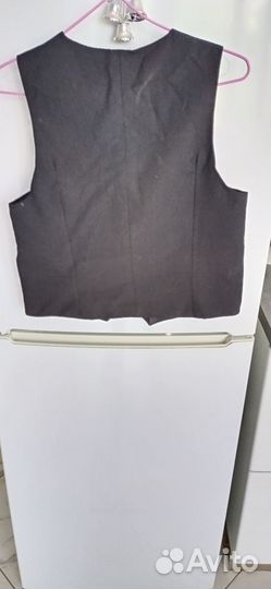 Жилет черный для мальчика 146-158