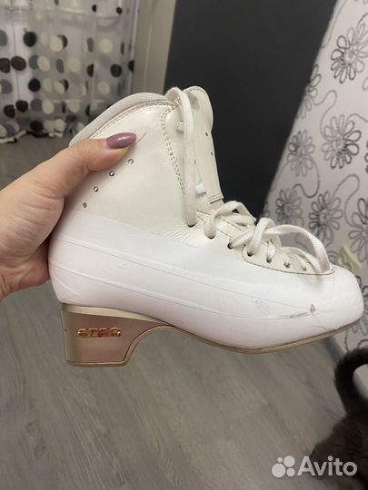 Коньки для фигурного катания