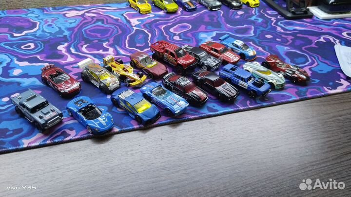 Hot wheels машинки