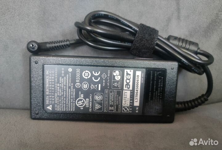 Блок питания для ноутбука, монитора