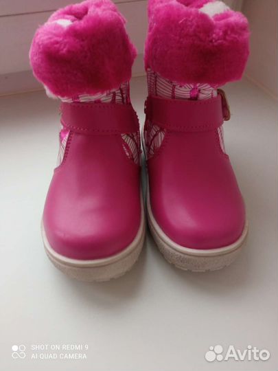 Сапожки для девочки