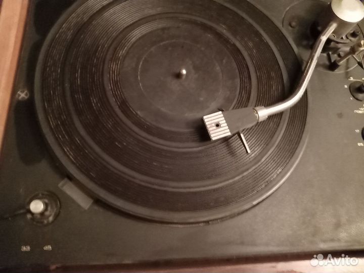 Проигрыватель винила