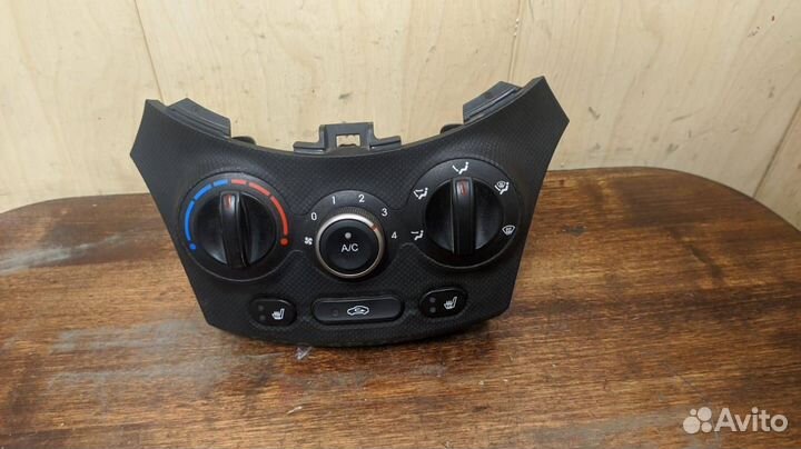 Блок управления печкой Hyundai Solaris 1 рестайлин