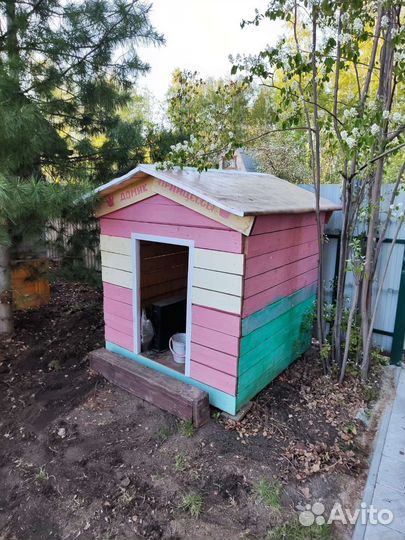 Детский игровой домик из дерева