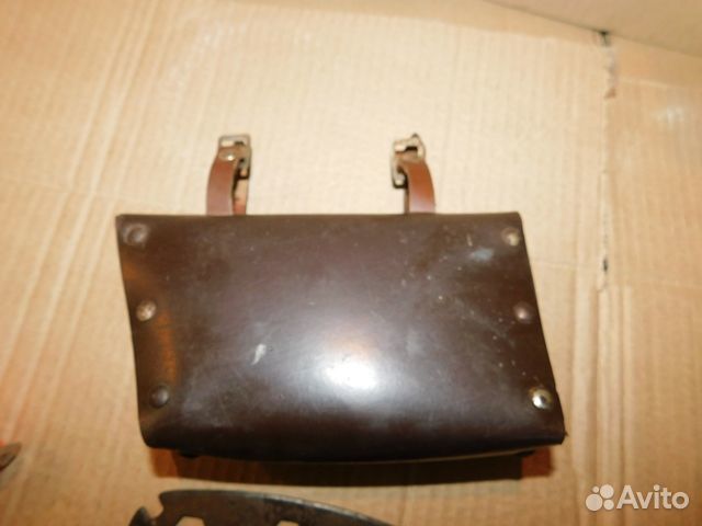 Подсумок и семейный ключ от старинного советского