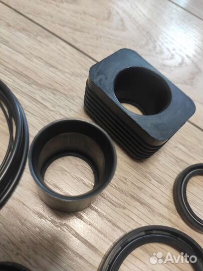 3856002 к-кт прокладок низа DP-S DP-SM Penta Volvo