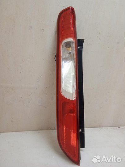 Фонарь задний левый Ford Focus хетчбэк 5-ти дв