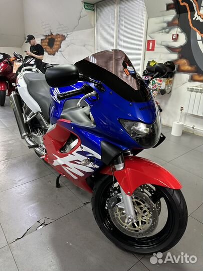 Honda CBR600 F4 без пробега по РФ