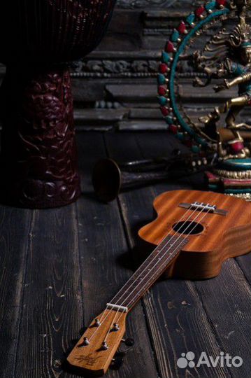 Укулеле тенор Flight NUT 310 + фирменный чехол