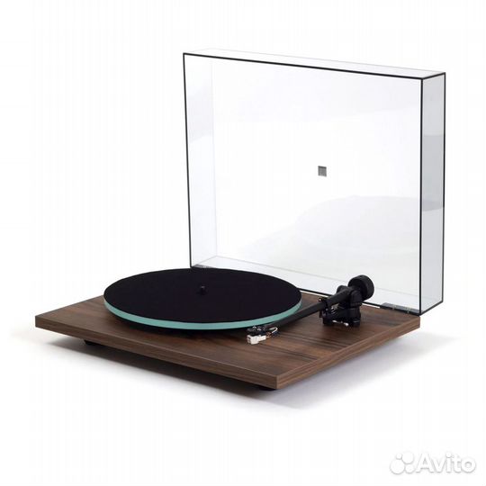 Rega Planar 2 Walnut